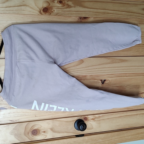 Sweatpants - Picture 7 of 8